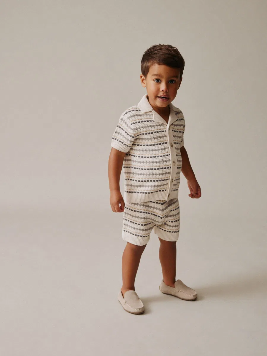 NEXT Jungen Strukturiertes Strick-Poloshirt mit Reverskragen und Shorts im Set