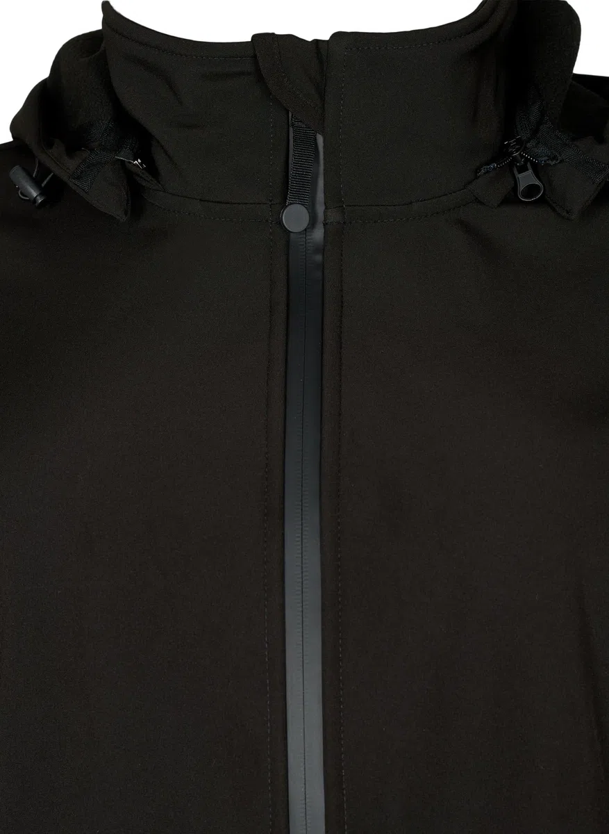 Zizzi Softshelljacke für Damen Große Größen - Übergangsjacke Kurz - Atmungsaktiv, Winddicht & Wasserabweisend - mit Kapuze - Jacke aus Softshell-Material - mit Fleece Gefüttert