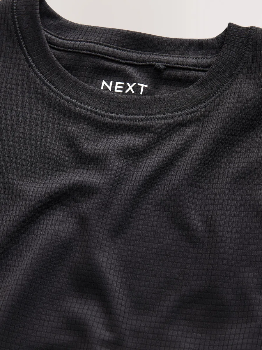 NEXT Jungen Standard Set aus sportlichem T-Shirt und Shorts 98-176