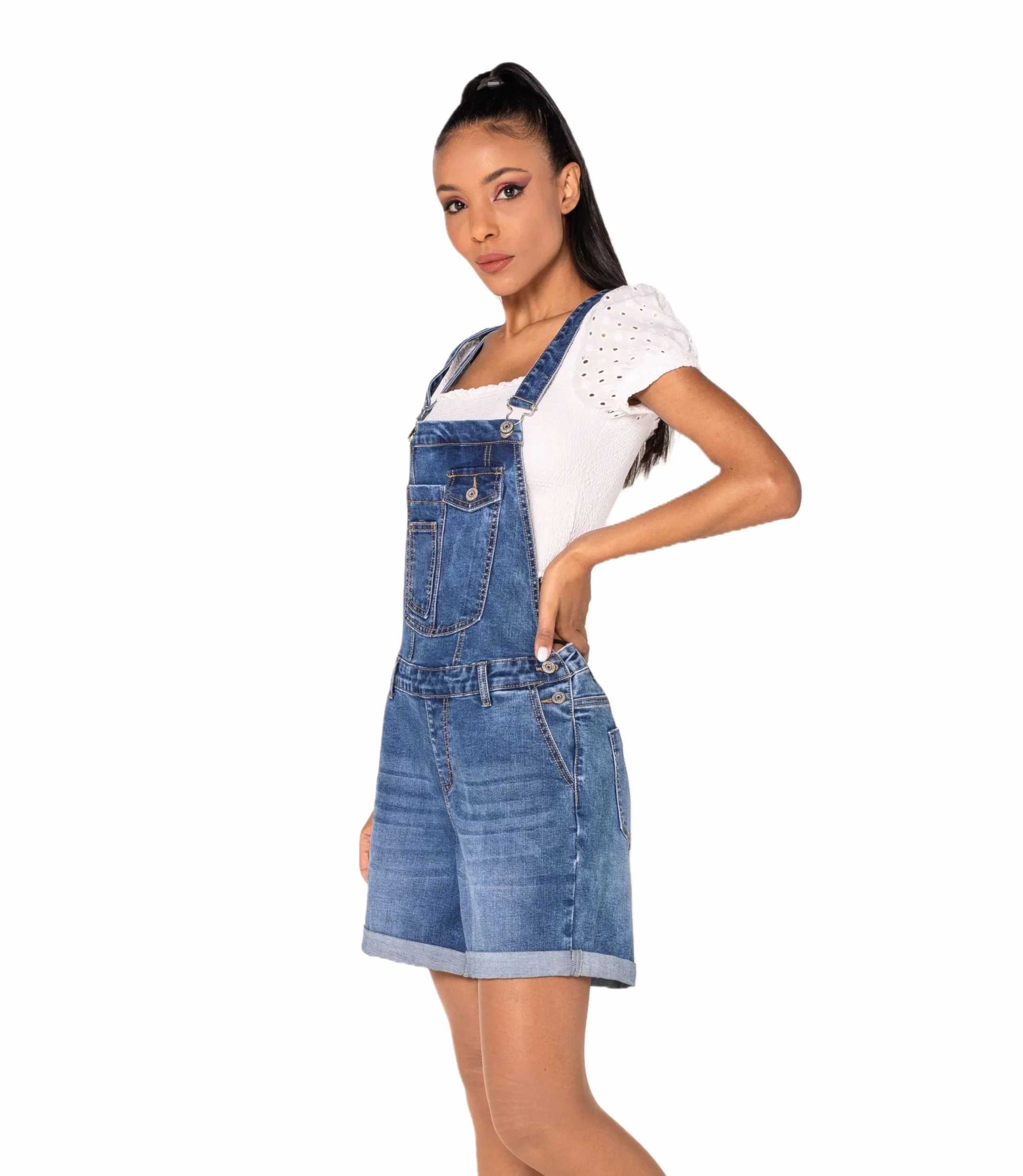 Nina Carter S511 Damen Jeans Latzshorts – Kurze Latzhose aus Denim mit Brusttaschen & Knöpfen – Sommer Overall im lässigen Look
