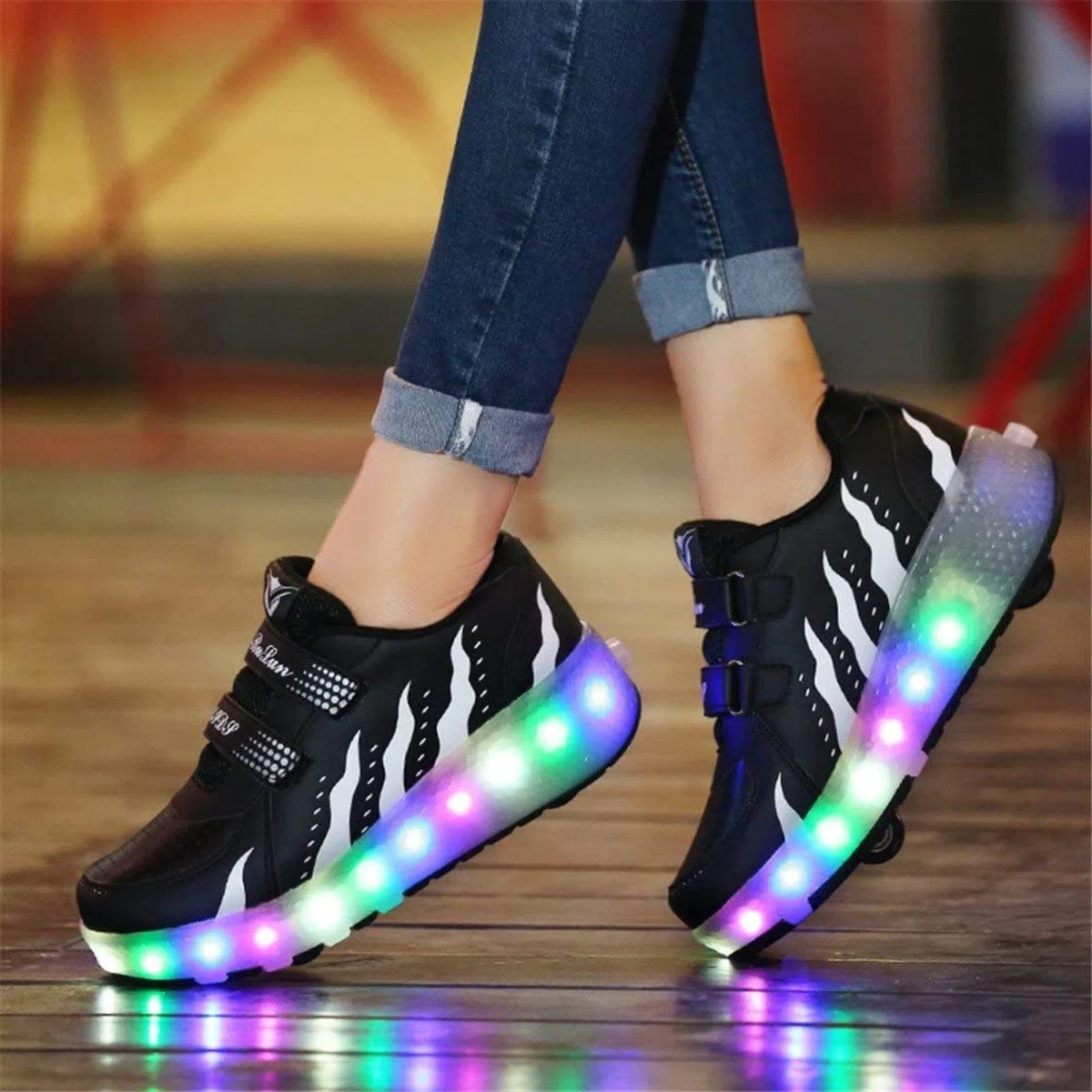 Unisex LED Rollschuhschuhe Mit Doppelrädern Inline Retractable Technical Skateboarding Schuh Outdoor Sport Cross Trainer Vibration Flashing Sneaker Für Geburtstag Halloween Weihnachten,Black-38