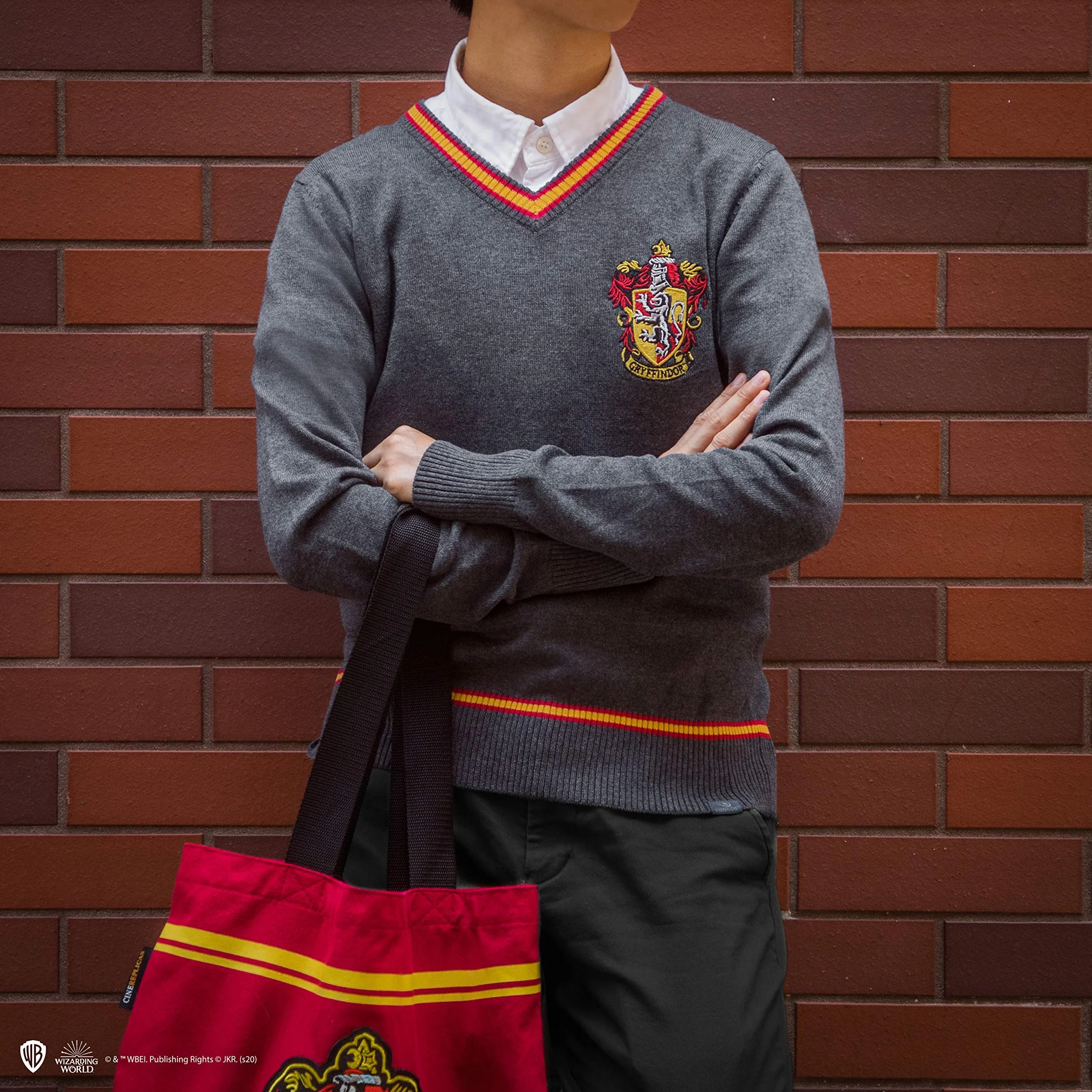 Cinereplicas Harry Potter - Hogwarts Sweater Gryffindor/Slytherin/Ravenclaw/Hufflepuff - XS/S/M/L/XL - Official License