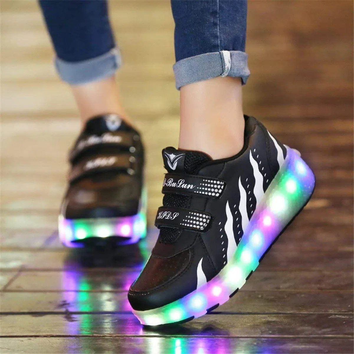 Unisex LED Rollschuhschuhe Mit Doppelrädern Inline Retractable Technical Skateboarding Schuh Outdoor Sport Cross Trainer Vibration Flashing Sneaker Für Geburtstag Halloween Weihnachten,Black-38