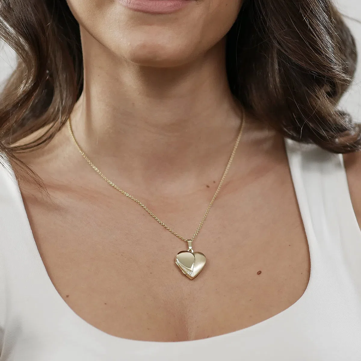 trendor Medaillon Herz mit Damen-Halskette Gold auf Silber 925 75738 | zauberhaftes Silber-Medaillon für Damen, Silberschmuck für Frauen, tolle Geschenkidee