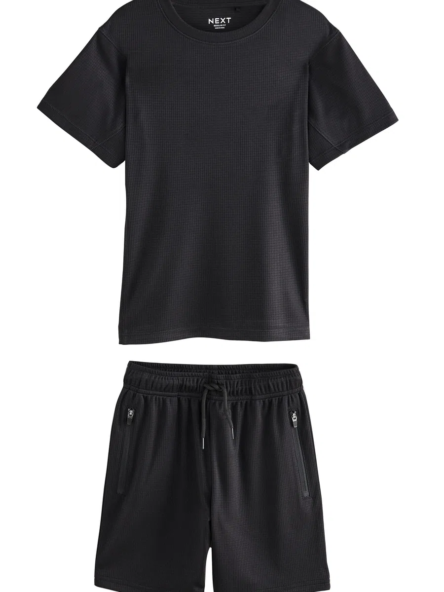 NEXT Jungen Standard Set aus sportlichem T-Shirt und Shorts 98-176