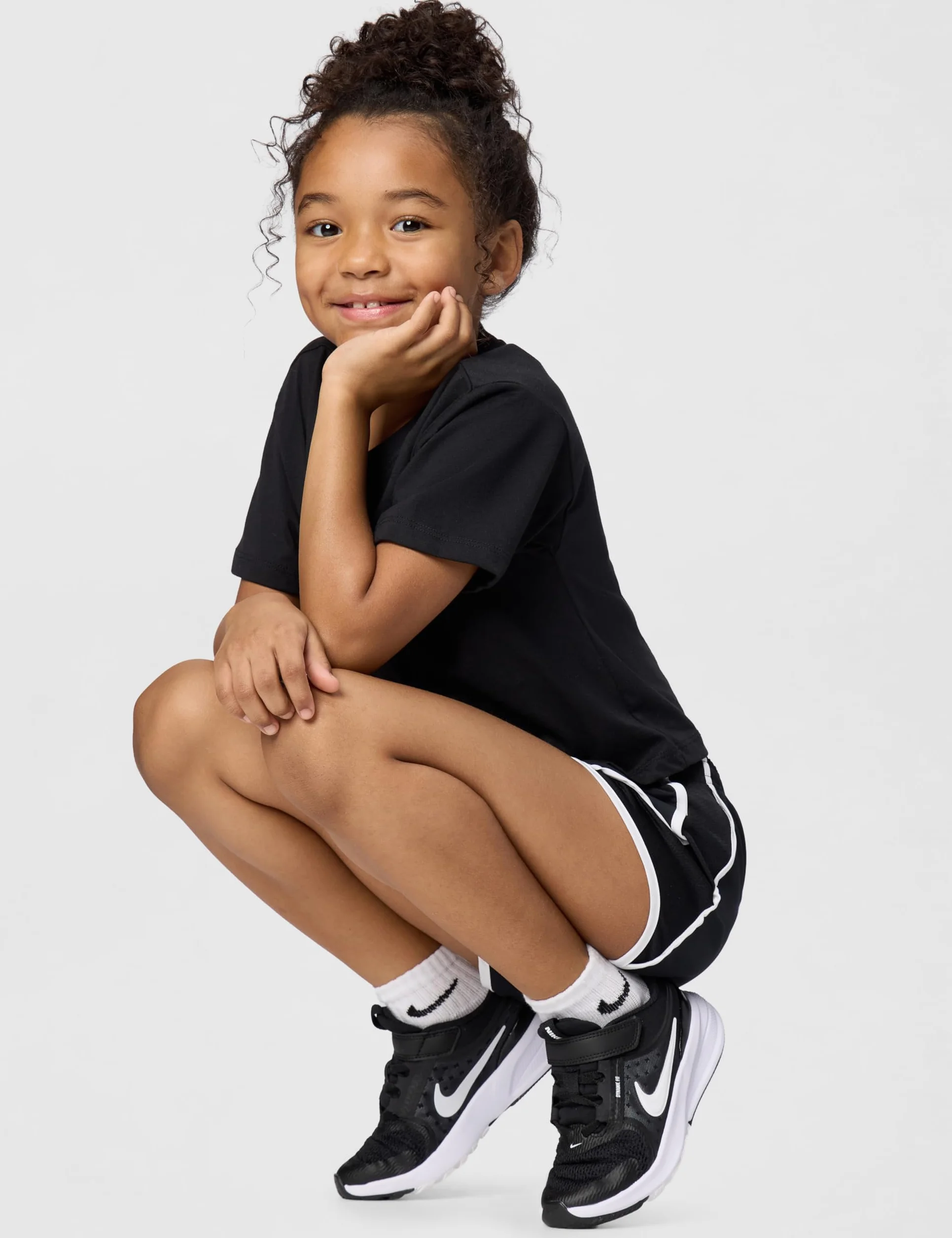 Nike Star Runner 5 Laufschuh für ältere Kinder, HF7004