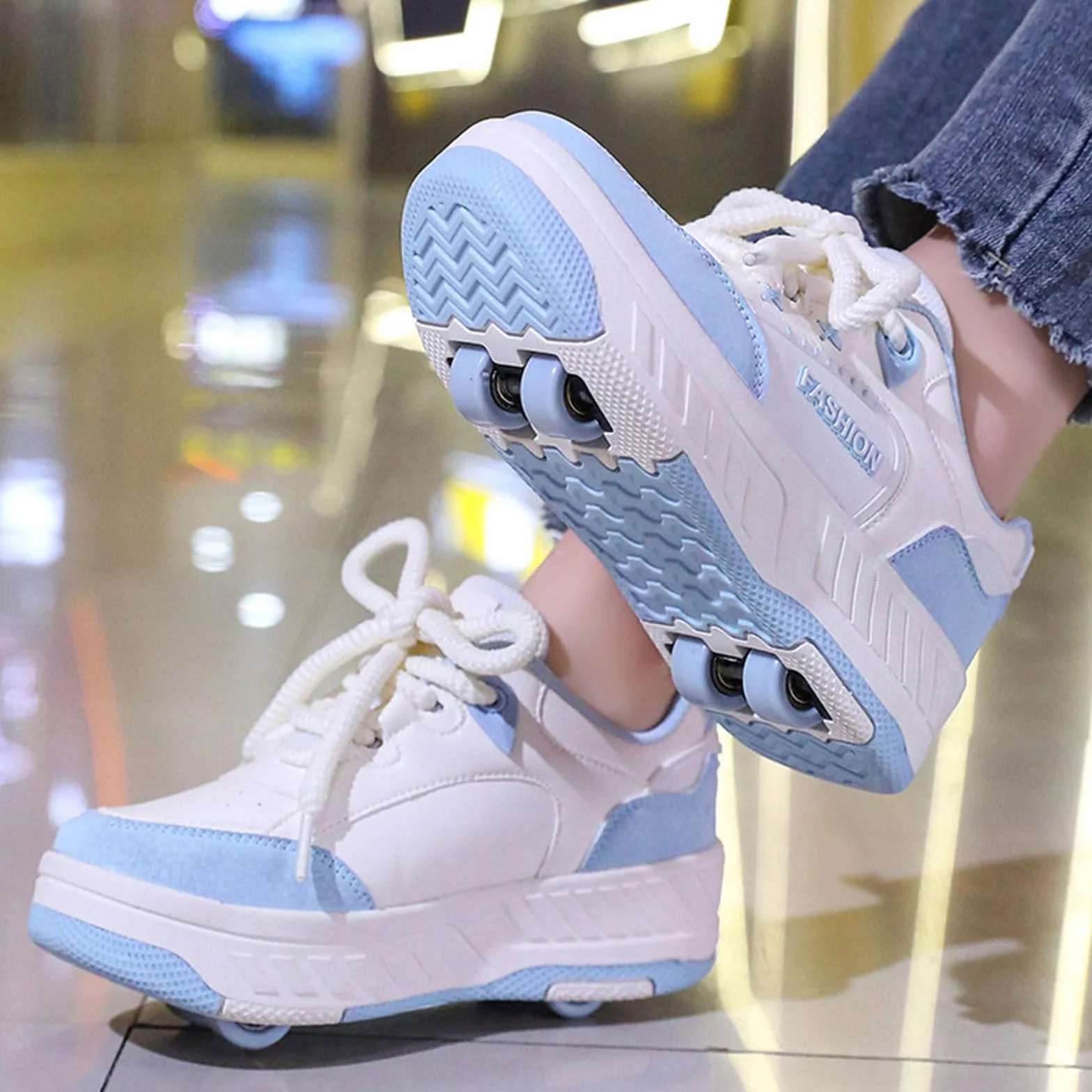 Surwin Schuhe mit Rollen Kinder Mädchen Jungen, Turnschuhe mit 4 Rollen Rollschuhe Schuhe Schnüren Design Skateboardschuhe Roller Skate Shoes Rollschuhe Sneaker für Sport